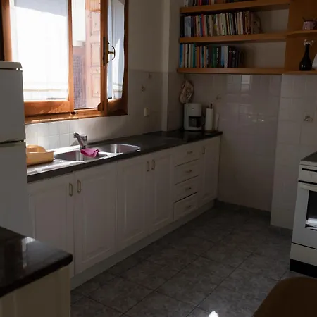 Semesterbostad Mourayio