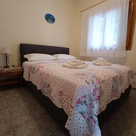 Mourayio Case de vacanță
